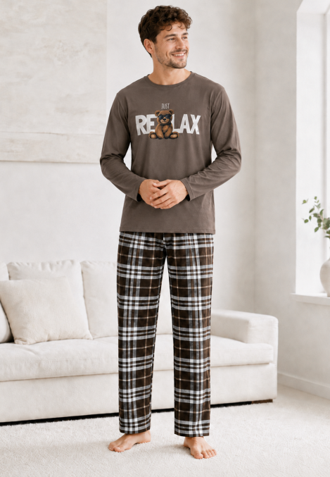 Pijama barbati Serena cu maneca lunga si pantalon lung- Maro,Engros